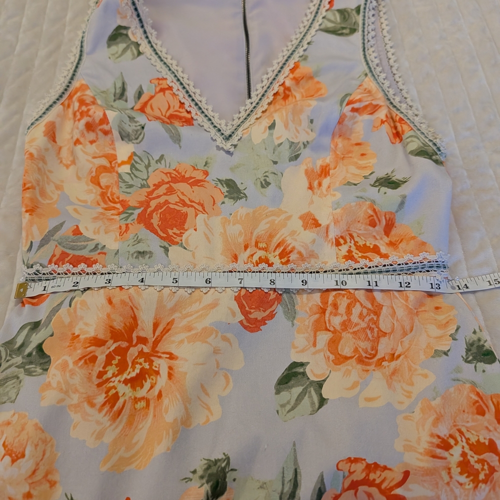 Alice + Olivia Floral V-Neck Mini Dress - Picture 12 of 16